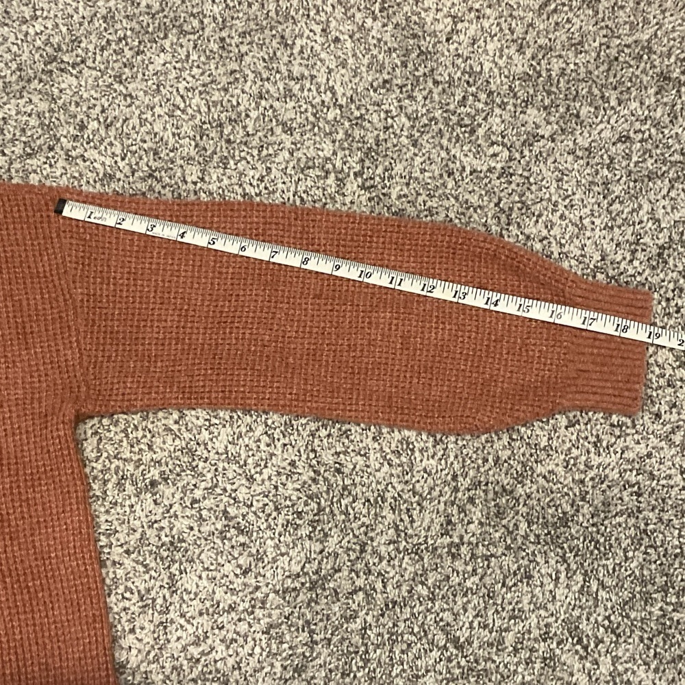 Old Navy Sweater in Warm Orange, soft rust color size 14-16 - Picture 4 of 8